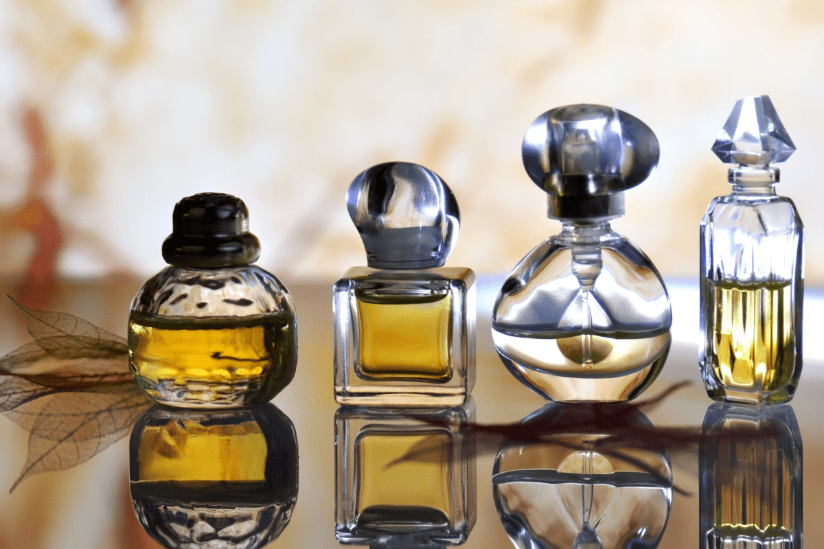 The Secret to Long-Lasting Perfume: Longevity, Sillage, and Skin Chemistry - Read Fragrances by Love Magia Inc